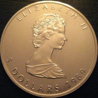 Gold Canadian Maple Leaf Obverse Image